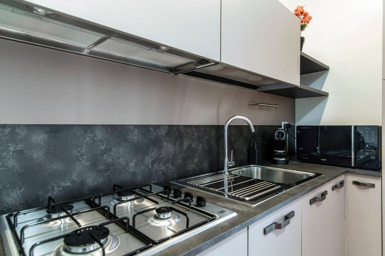 Lianora Apartment By Quokka 360 - Comfortable And Modern Flat In The Centre Of Como Exterior photo